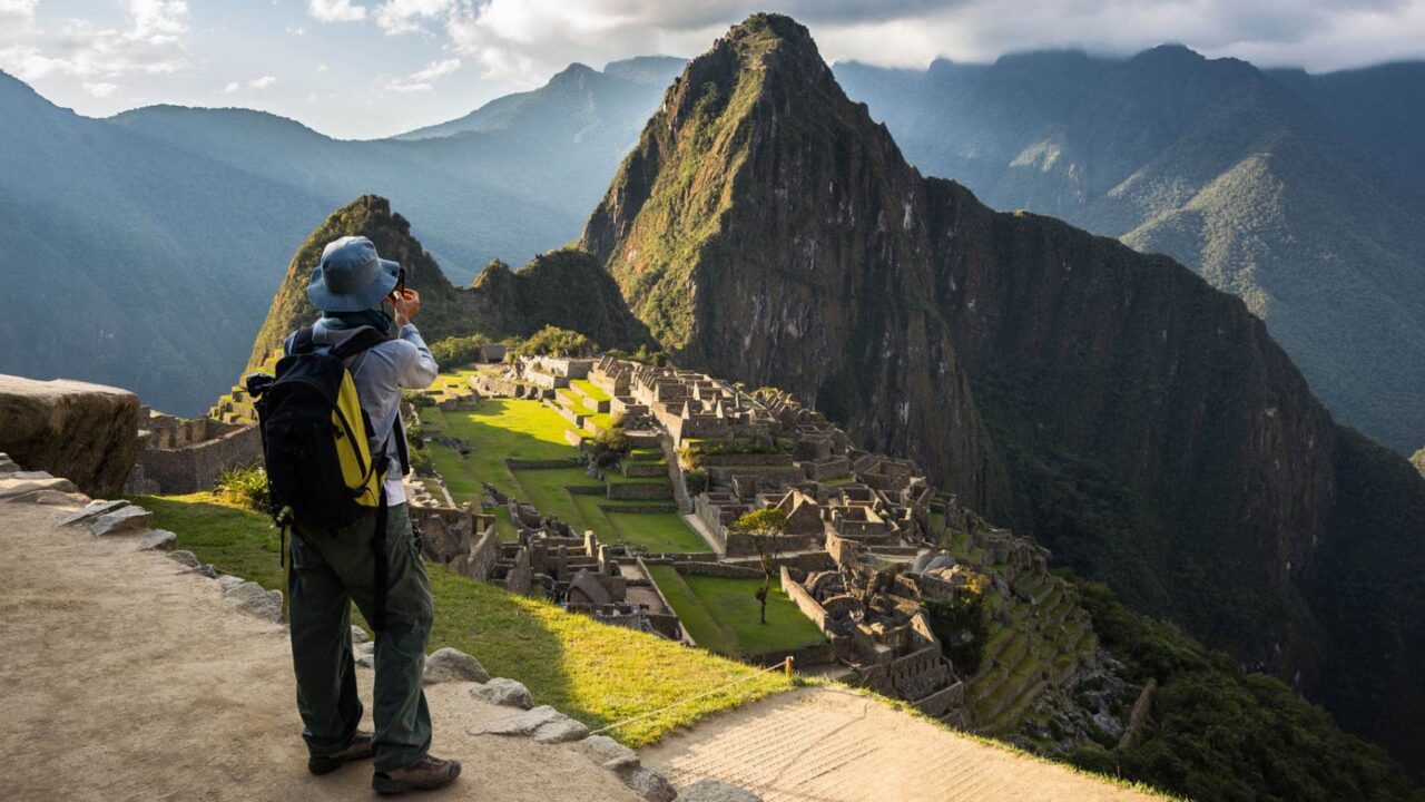 4-DAY LARES TREK TO MACHU PICCHU