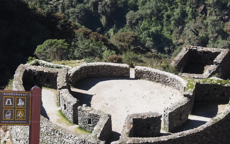 Runkurakay: El tambo inca de arquitectura curva que custodia el Camino Inca hacia Machu Picchu