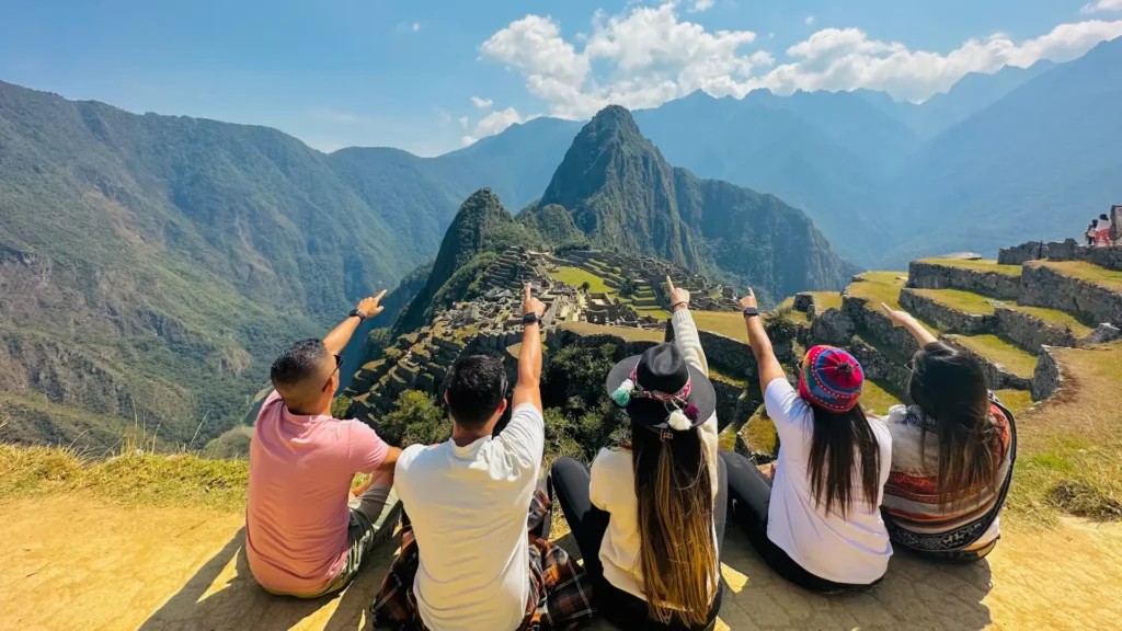 cusco-machu-picchu-and-the-mountain-of-colors-andino-peru-tours-machu-picchu-cusco-peru